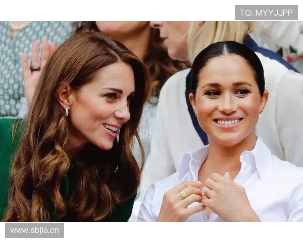 梅根·拉皮诺晒私照让我翻白眼——场上战士，下楼拎着让普通人怀疑人生的奢侈包去买菜